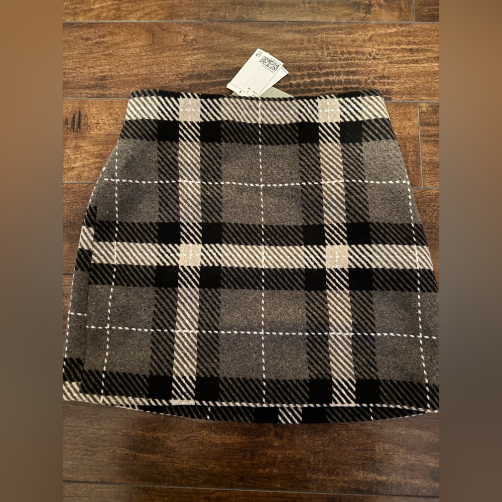 H&M Plaid A-Line Skirt size 4